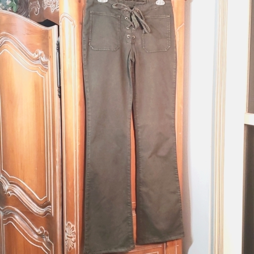 La‎ Brigata International Women's 6  boho pants. Lace up flair botton oli…